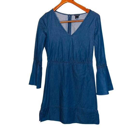 CLUB MONACO Denim Jean Dress Bell Sleeves - Size 0 - Picture 4 of 5